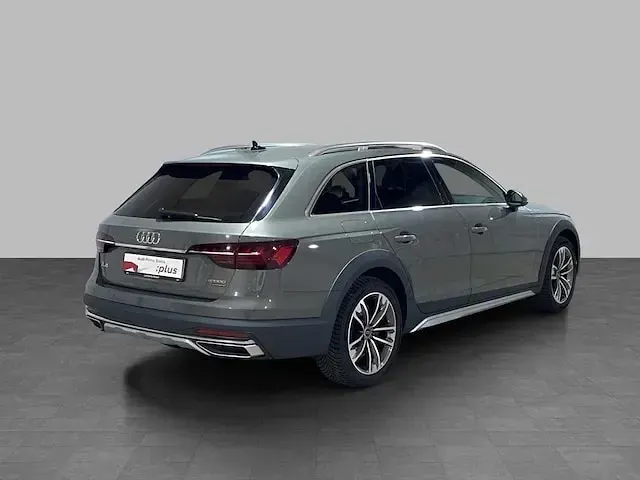 Usata Audi A4 Allroad Business 204 CV (150 kW) 2024 Grigio chronos metallizzato Station wagon