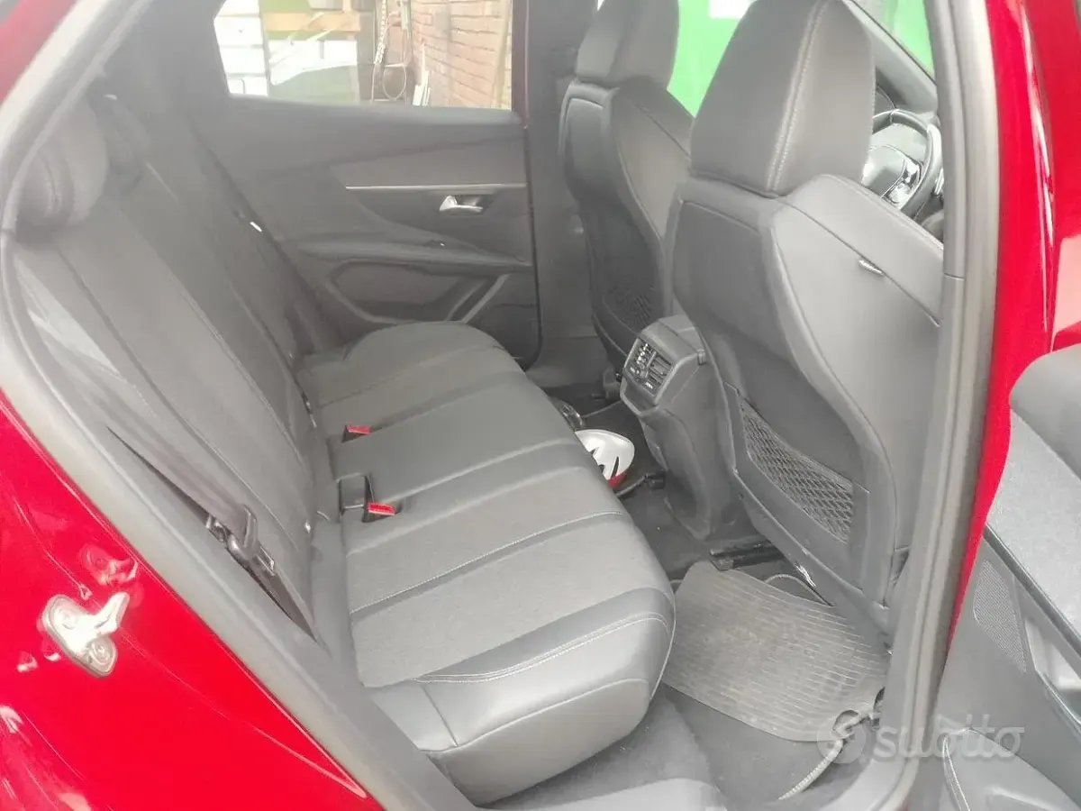 Usata Peugeot 3008 131 CV (96 kW) 2019 Rosso SUV