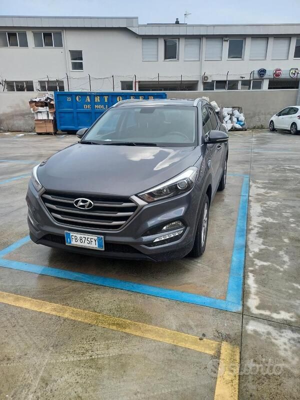 Usata Hyundai Tucson 2015 Grigio SUV