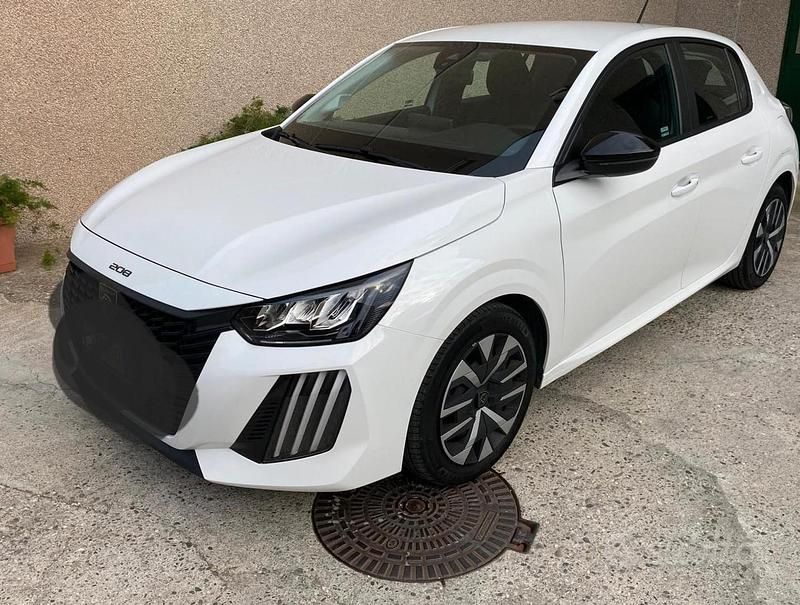Usata Peugeot 208 Active 75 CV (55 kW) 2024 Bianco Utilitaria