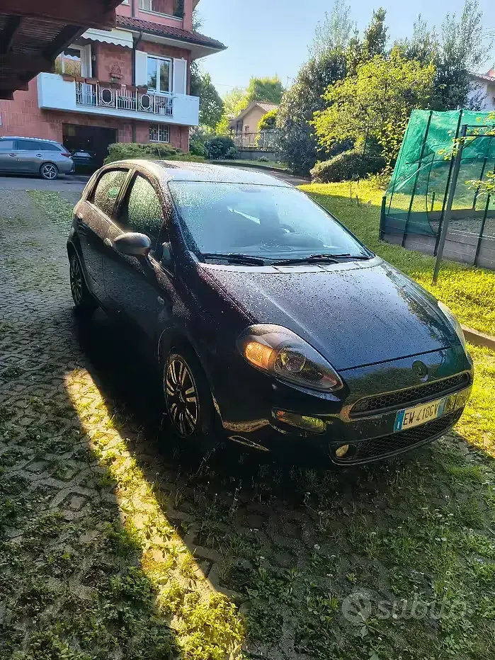 Usata Fiat Punto 69 CV (50 kW) 2014 Utilitaria