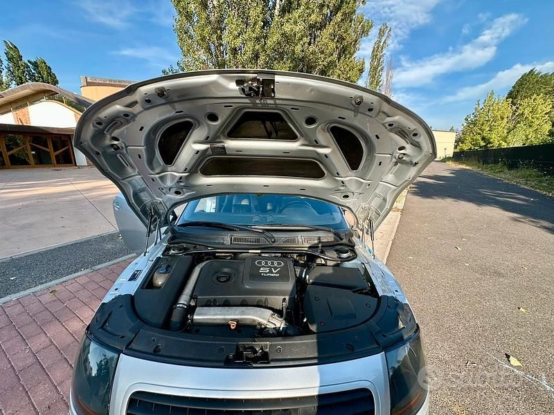 Usata Audi TT 225 CV (165 kW) 2000 Grigio Coupé