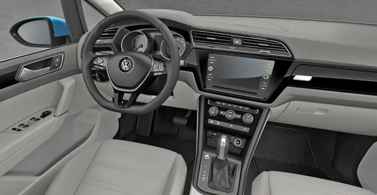 Usata VW Touran Executive 150 CV (110 kW) 2024 Argento Monovolume