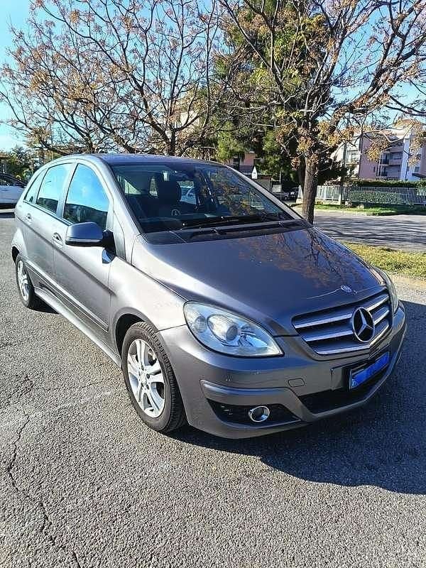 Usata Mercedes B180 Executive 109 CV (80 kW) 2011 Monovolume