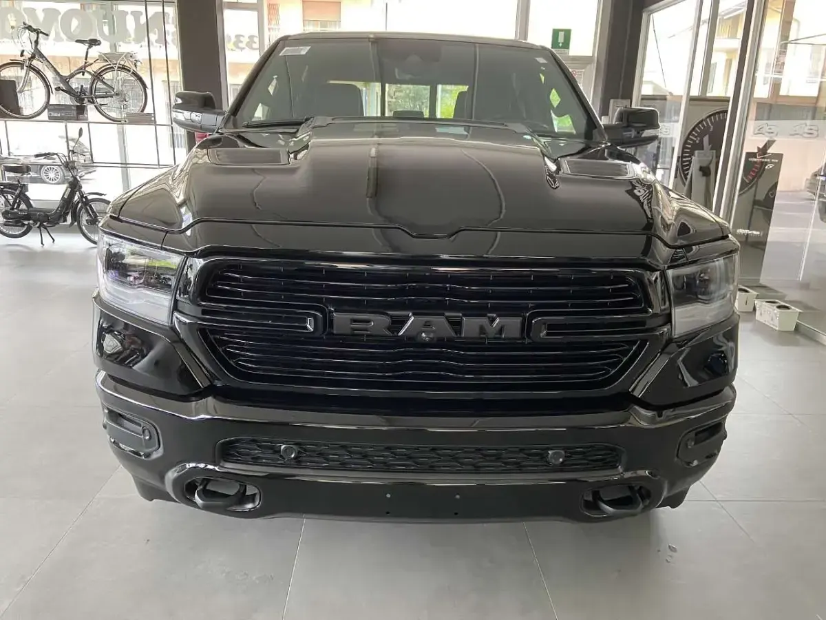 Usata Dodge Ram 401 CV (294 kW) 2019 Nero Pick-up