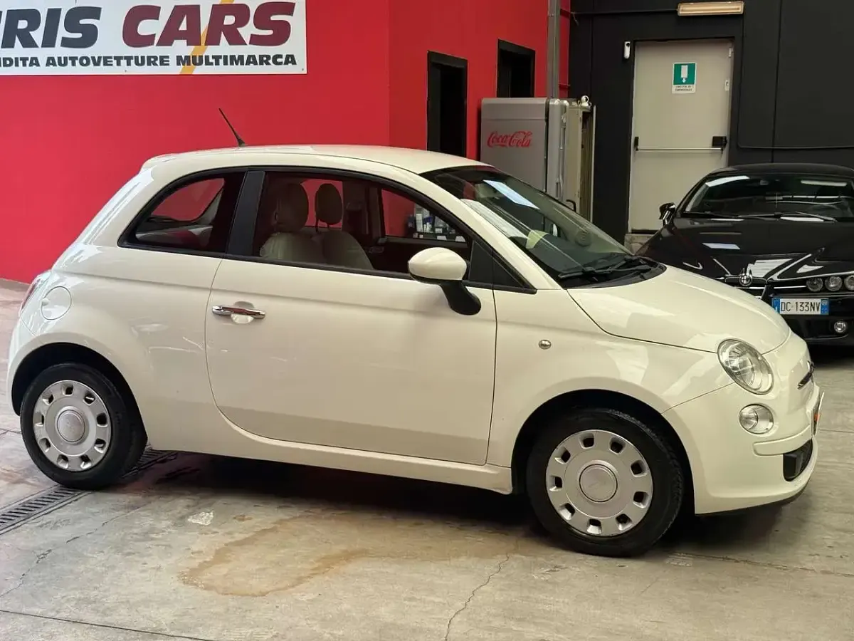 Usata Fiat 500 Pop 69 CV (50 kW) 2008 Bianco Utilitaria