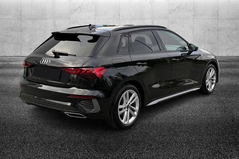 Usata Audi A3 S-Line 116 CV (85 kW) 2024 Nero metallizzato Berlina