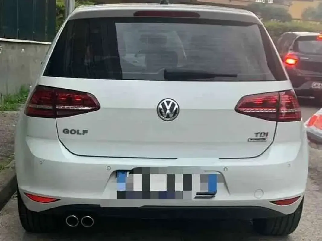 Usata VW Golf VII Highline 110 CV (80 kW) 2016 Bianco Berlina