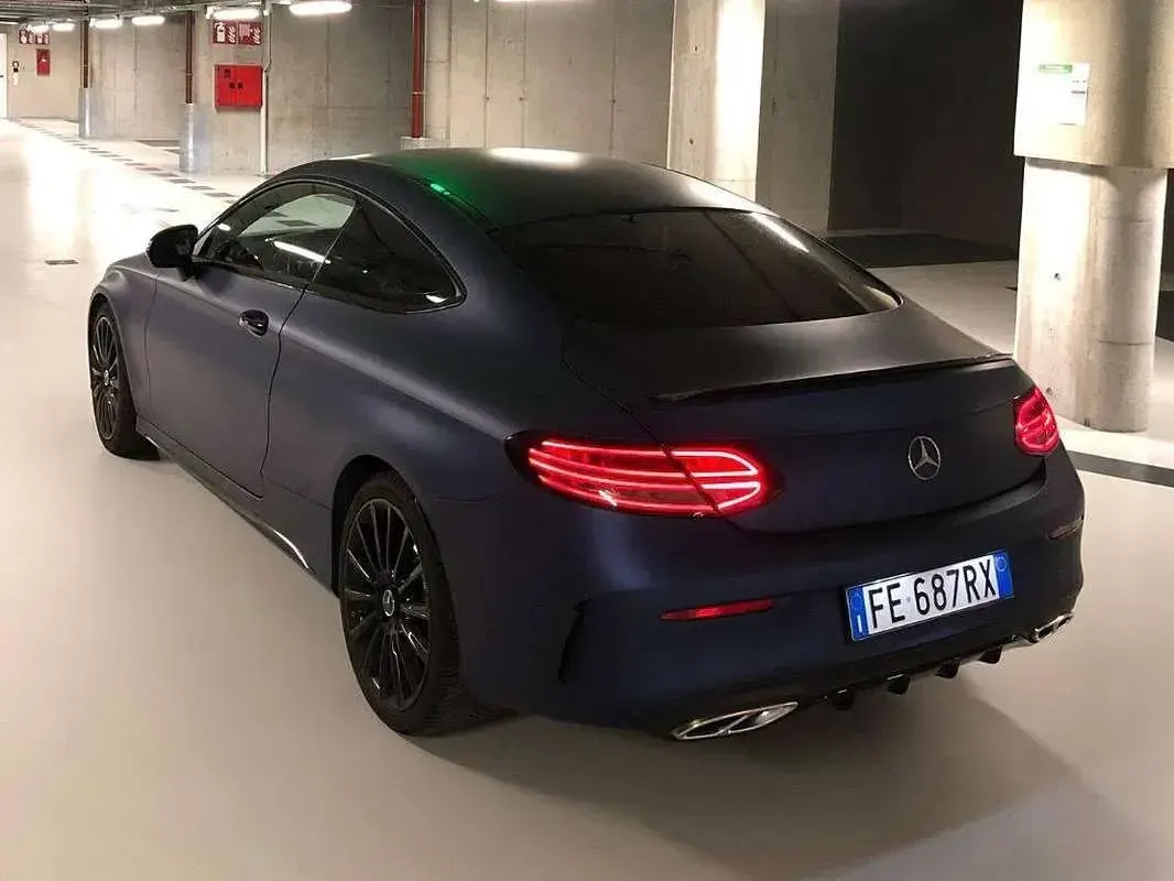 Usata Mercedes C250 Premium Plus 204 CV (150 kW) 2016 Nero Coupé