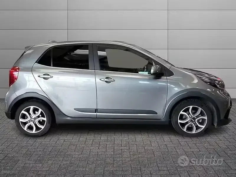 Usata Kia Picanto X-Line 67 CV (49 kW) 2021 Grigio Utilitaria