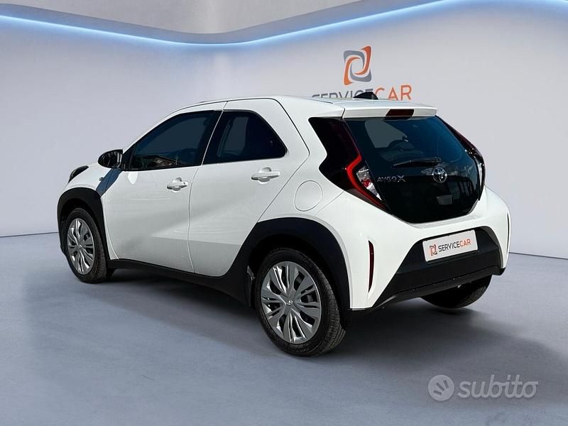 Usata Toyota Aygo X Active 72 CV (52 kW) 2024 Bianco SUV