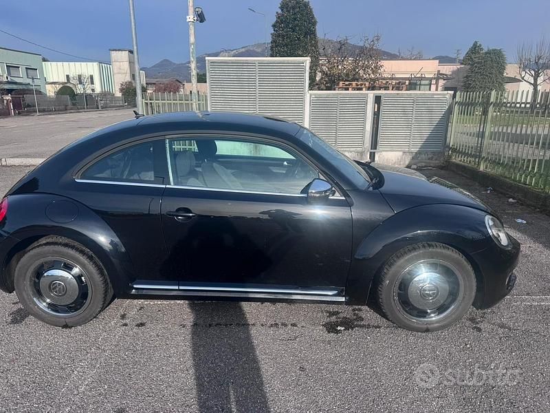 Usata VW Beetle 2013 Nero Utilitaria