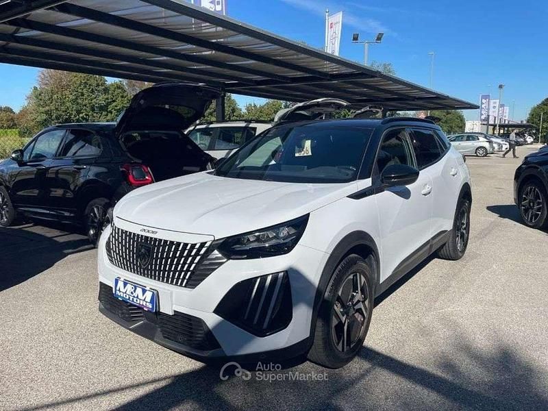 Usata Peugeot 2008 GT 131 CV (96 kW) 2024 Bianco SUV