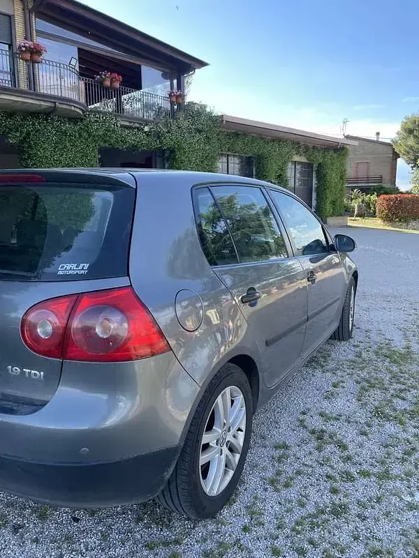 Usata VW Golf IV Comfortline 105 CV (77 kW) 2004 Grigio Berlina