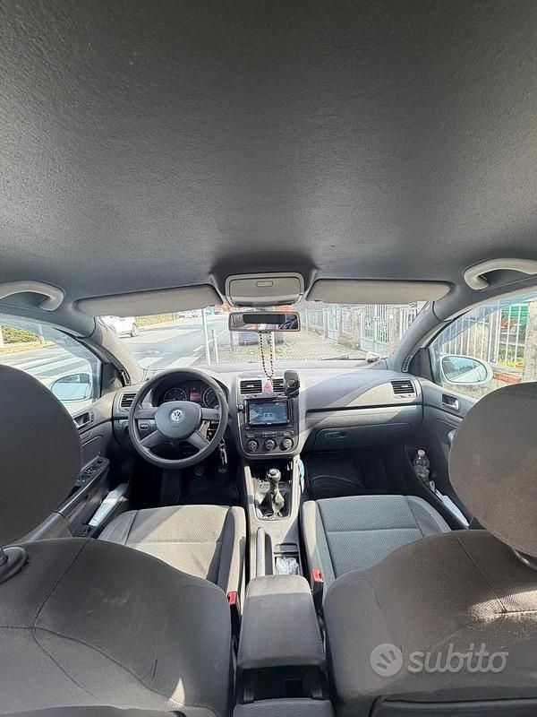 Usata VW Golf IV 101 CV (74 kW) 2004 Grigio Berlina