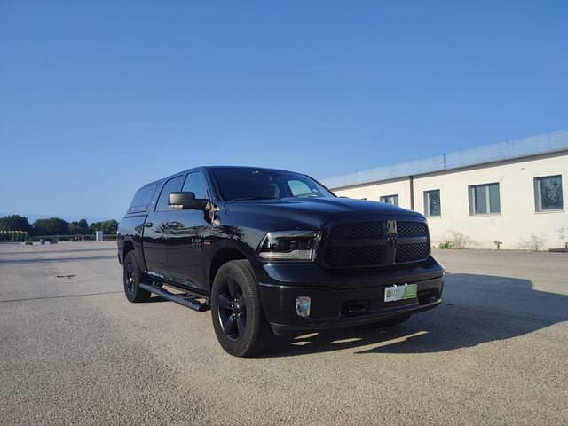 Usata Dodge Ram 400 CV (294 kW) 2023 Nero