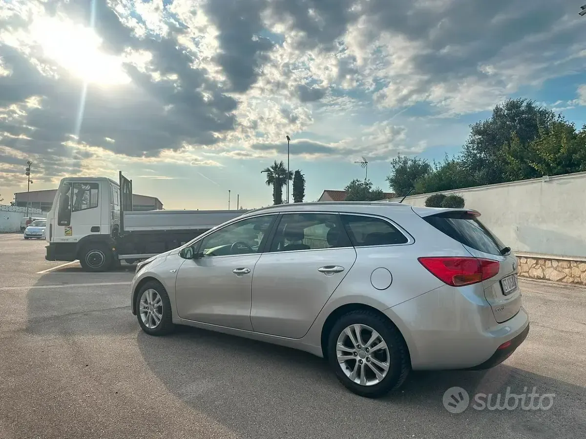 Usata Kia Ceed Active 110 CV (80 kW) 2014 Grigio Utilitaria