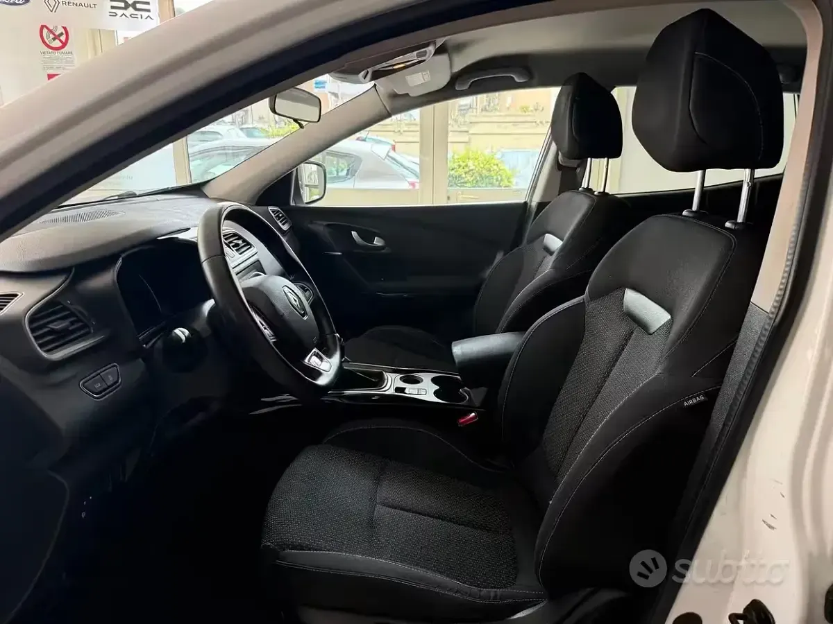 Usata Renault Kadjar 160 CV (117 kW) 2019 Bianco SUV