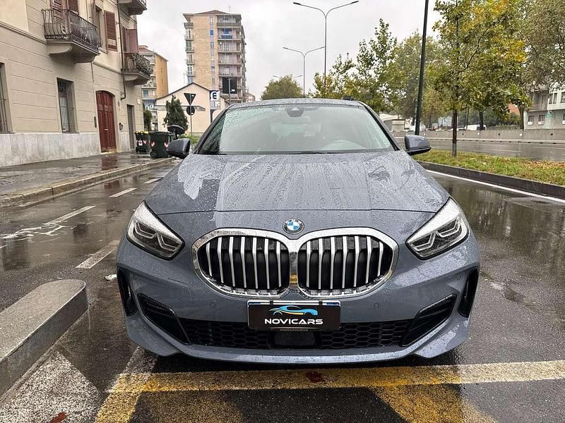 Usata BMW 120 M Sport 190 CV (139 kW) 2023 Mineral grey Utilitaria