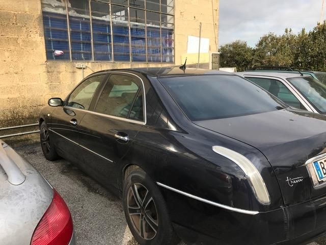 Thesis 2002 usato 03 image