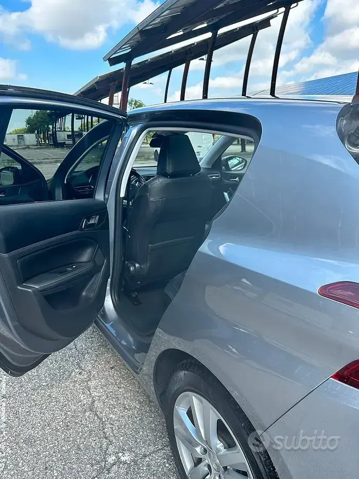 Usata Peugeot 308 150 CV (110 kW) 2016 Grigio Berlina