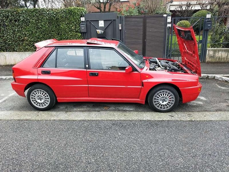 Usata Lancia Delta 205 CV (150 kW) 1991 Rosso Utilitaria