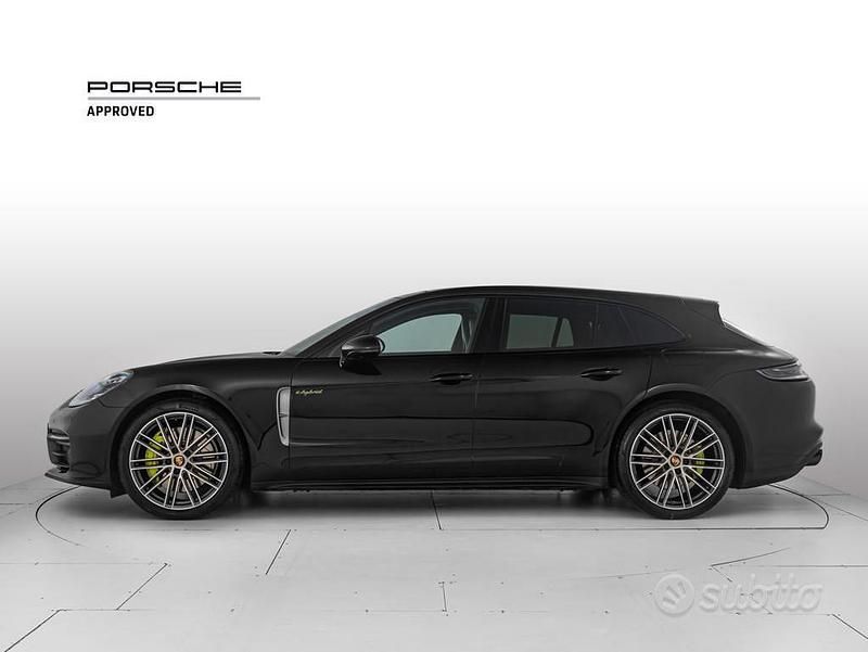 Usata Porsche Panamera 330 CV (242 kW) 2022 Nero Berlina