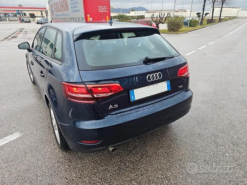 Usata Audi A3 Sport 116 CV (85 kW) 2018 Blu Berlina