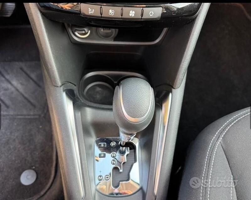 Usata Peugeot 208 110 CV (80 kW) 2018 Bianco Utilitaria