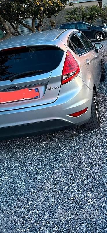 Usata Ford Fiesta 80 CV (58 kW) 2012 Utilitaria