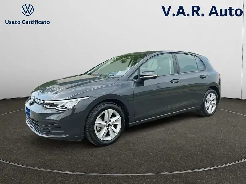 Usata VW Golf VIII Life 131 CV (96 kW) 2023 Utilitaria