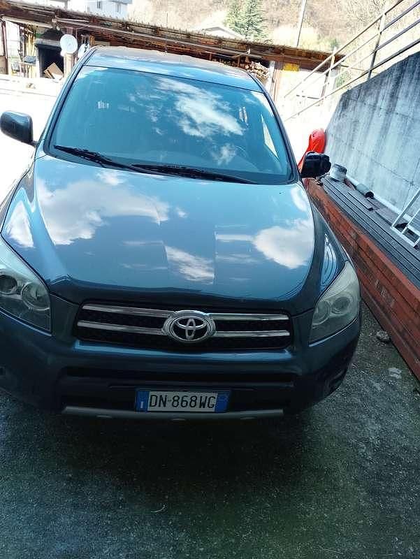Usata Toyota RAV4 Luxury 177 CV (130 kW) 2008 SUV