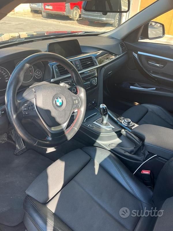 Usata BMW 318 Sport Line 150 CV (110 kW) 2015 Station wagon