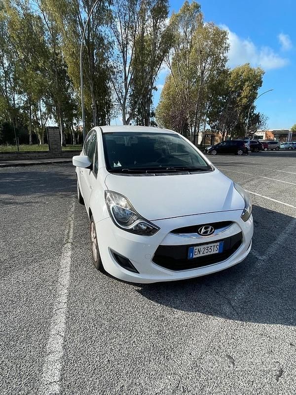 Usata Hyundai ix20 90 CV (66 kW) 2012 Bianco Utilitaria