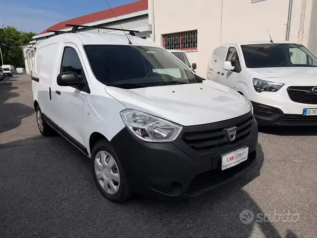 Usata Dacia Dokker 90 CV (66 kW) 2015 Bianco Monovolume