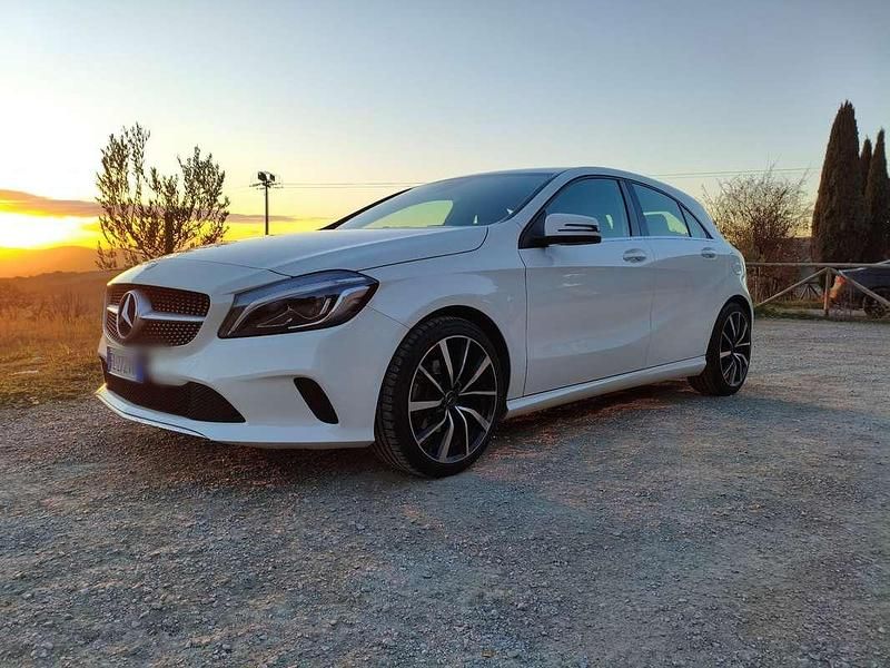 Usata Mercedes A200 136 CV (100 kW) 2017 Bianco Berlina