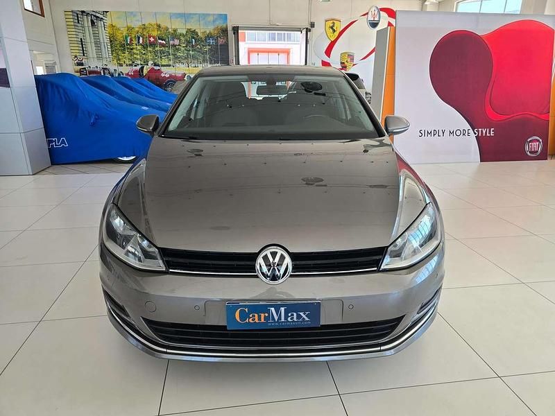 Begagnad VW Golf VII Edition 110 HK (80 kW) 2017 Grå Sedan