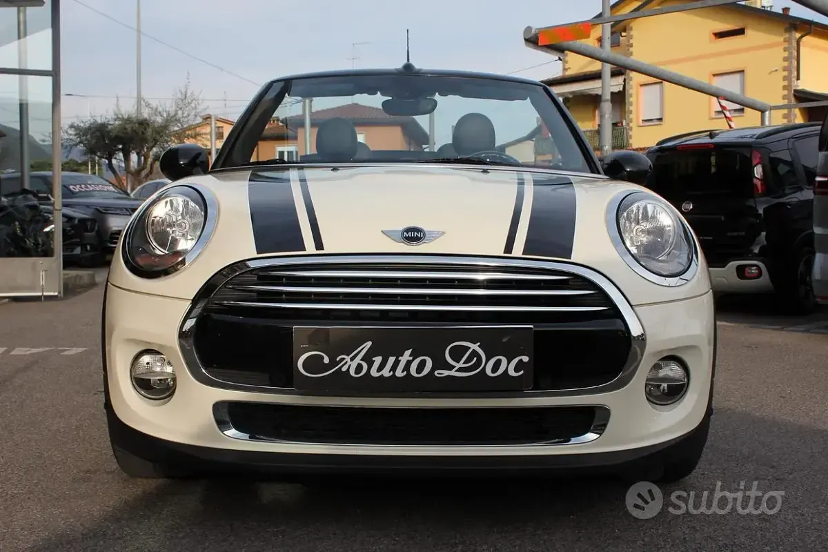 Usata Mini Cooper S Cabriolet 136 CV (100 kW) 2016 Bianco Cabrio
