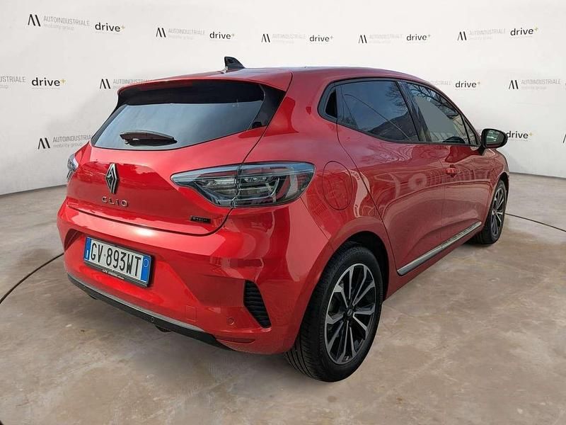 Usata Renault Clio V Techno 145 CV (106 kW) 2024 Rosso Utilitaria