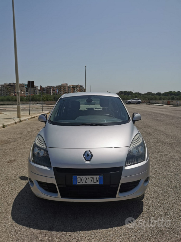 Usato 2012 Renault Scénic III Diesel (6.900 €)