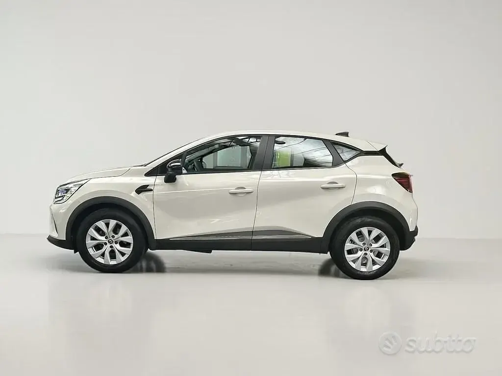 Usata Renault Captur Zen 101 CV (74 kW) 2020 Bia SUV