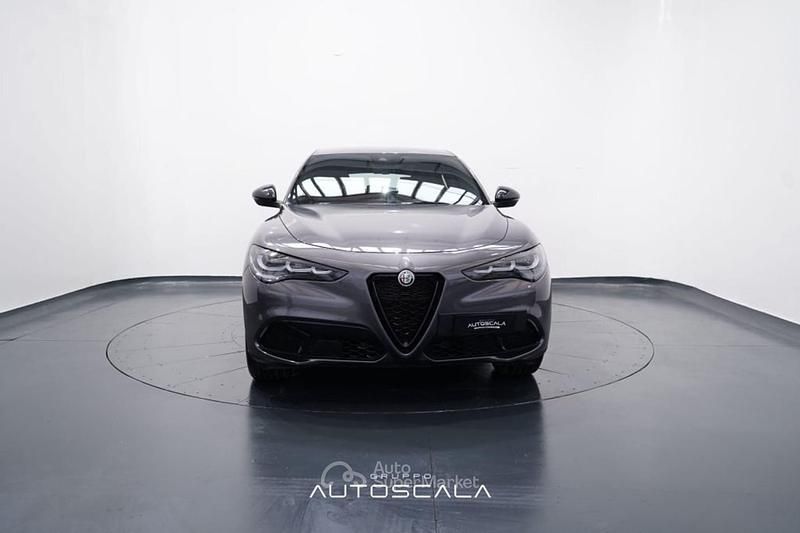 Usata Alfa Romeo Stelvio Sprint 160 CV (117 kW) 2024 Grigio SUV