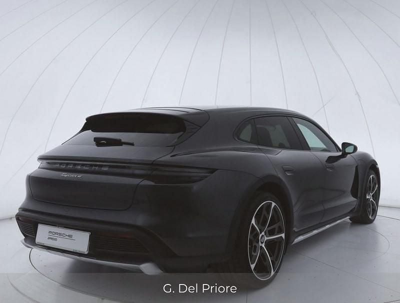 Usata Porsche Taycan Cross Turismo 350 kW (476 CV) 2021 Grigio Berlina
