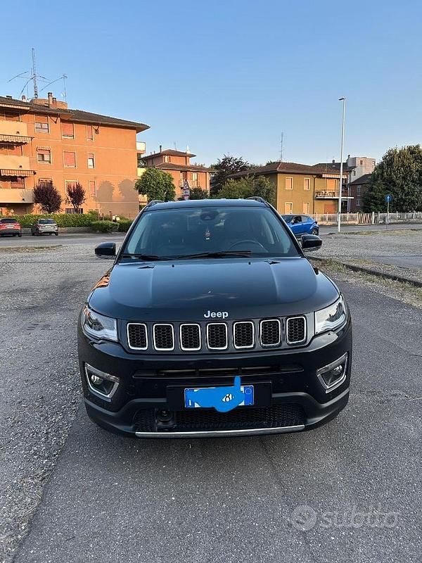 Nero Usata 2020 Jeep Compass SUV | 17.000 € - Immagine 1/4