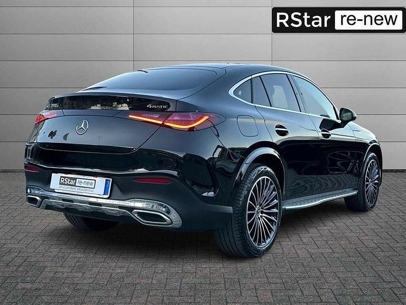 Usata Mercedes GLC220 AMG Line Premium 197 CV (144 kW) 2024 Nero metallizzato Coupé