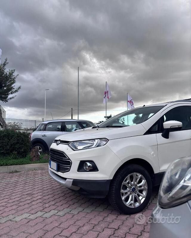 Usata Ford Ecosport 90 CV (66 kW) 2014 Bianco metallizzato SUV