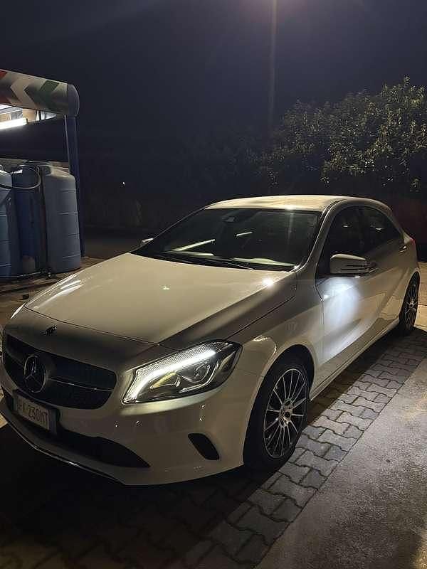 Usata Mercedes A160 90 CV (66 kW) 2017 Berlina