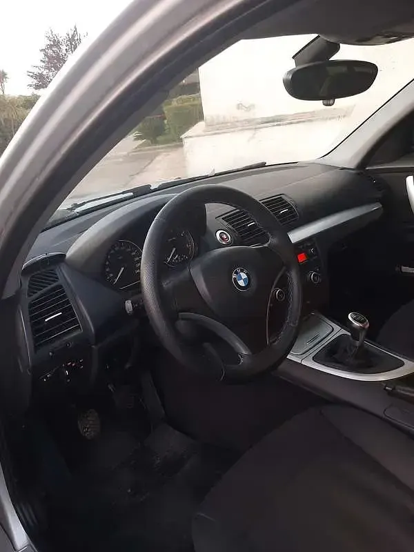 Usata BMW 118 143 CV (105 kW) 2012 Utilitaria