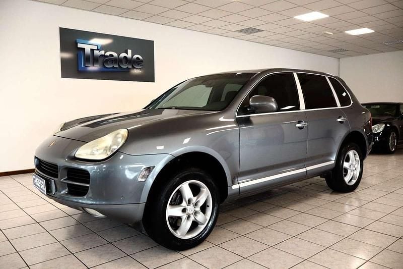Usata Porsche Cayenne 250 CV (183 kW) 2004 Grigio SUV