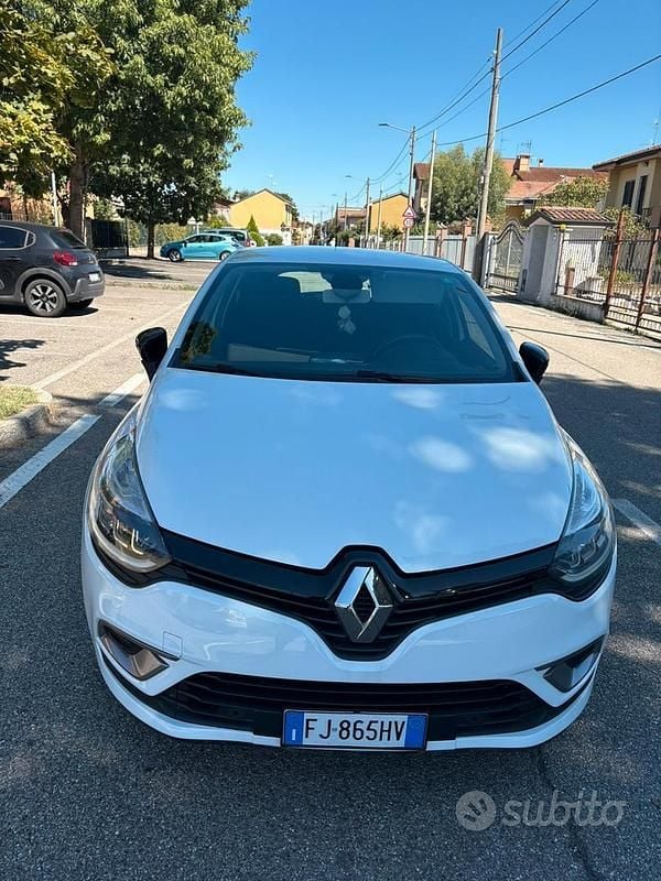Käytetty Renault Clio IV GT-Line 110 HP (80 kW) 2016 Valkoinen Sedan